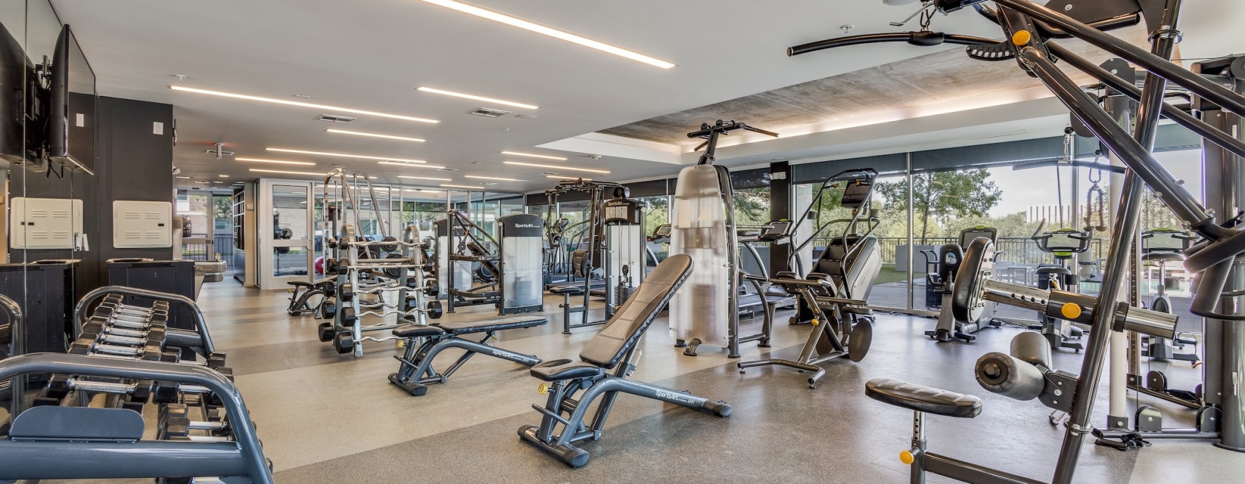 Open and well-lit fitness center
